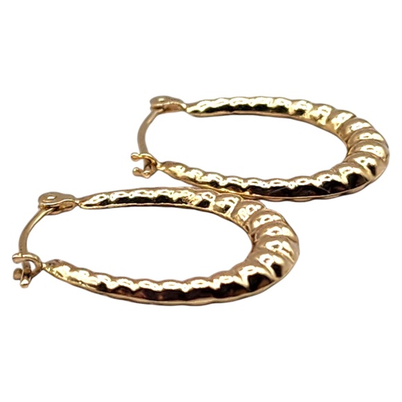14 Karat Yellow Gold Shrimp Oval Hoop Earrings #20486 - Picture 4 of 7